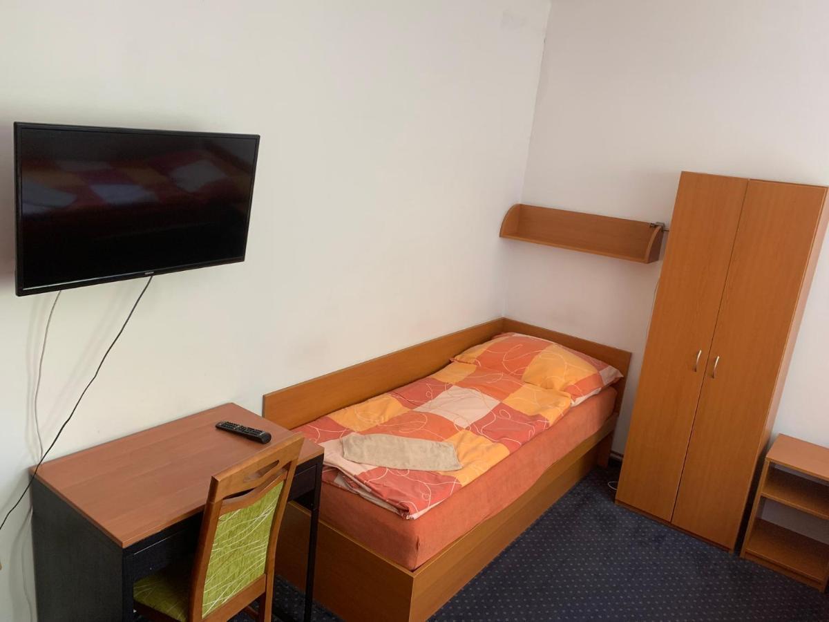 Hotel Rabbit Trhový Štěpánov エクステリア 写真